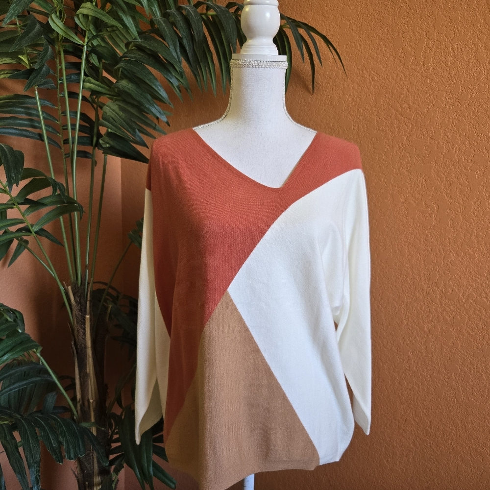 NWT Aaeda V Neck Asymmetrical Color Block Sweater XL Mango Cashew Cream